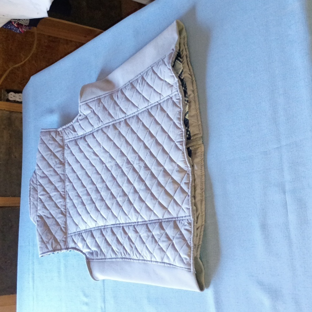 Kim Rogers Grey Quilted Sleeveless Vest - Picture 8 of 8